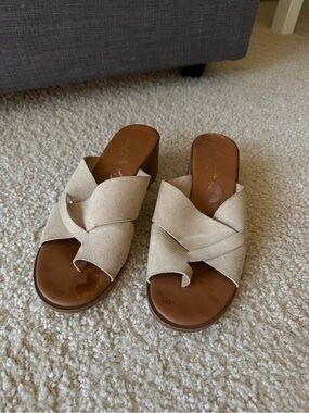 Beige Crisscross Slide Sandals - Women